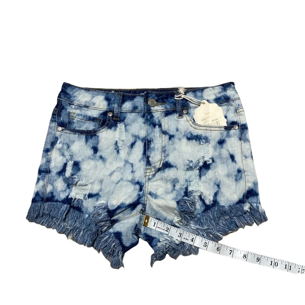 Altar’d State High Rise Jean Shorts Women’s 26 Bleached Raw Hem Casual Denim New